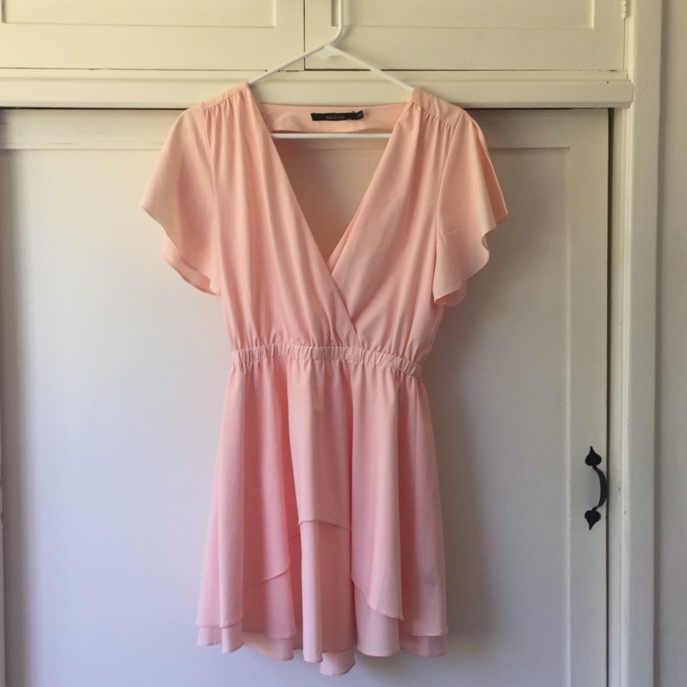 Beautiful Ark & Co Fluttery Summer Dress